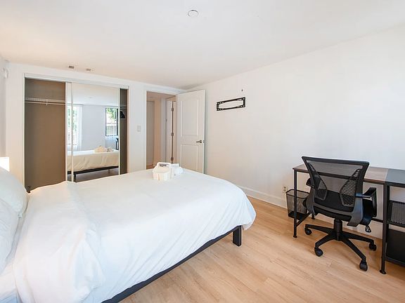 3rd image of 10982 Roebling Ave #110-5
