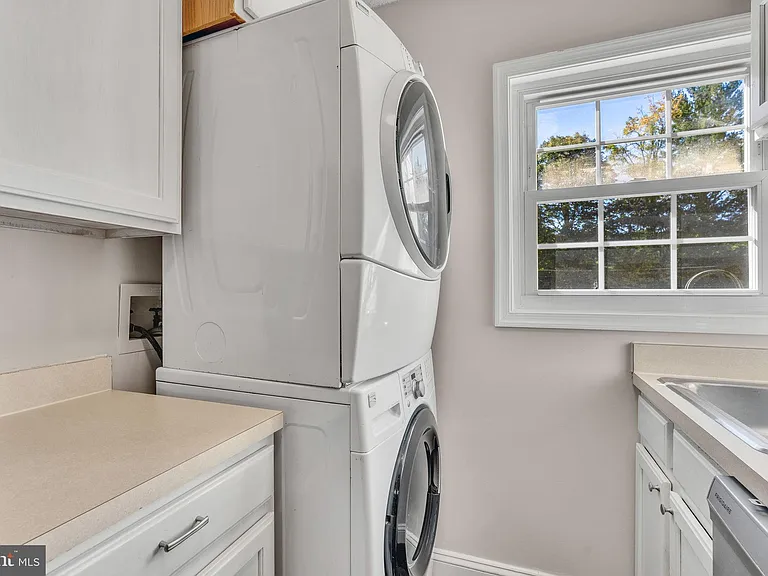 2237 Farrington Ave #203 — Photo 10