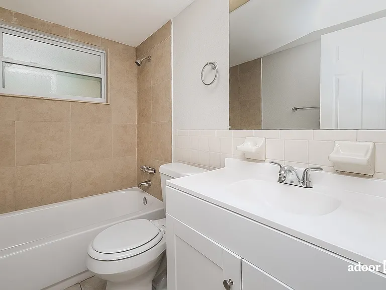 9302 Barrington Ln — Photo 7