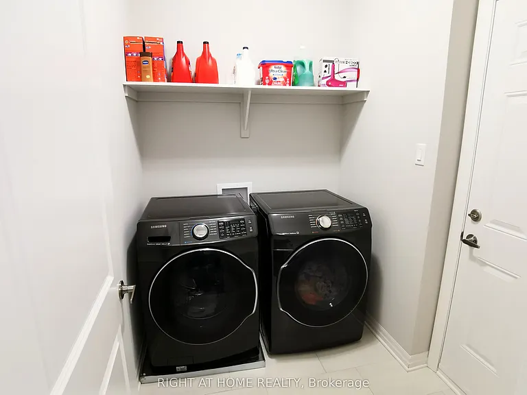 321 Lysander Pl — Photo 13