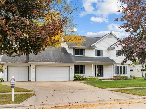 550 Fox Fire Dr, Oshkosh, WI 54904