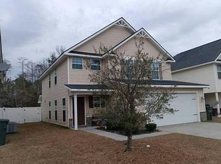 215 Grandview Dr, Hinesville, GA 31313