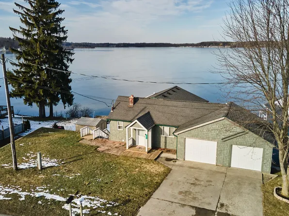 12411 Eighteen Mile Rd NE, Gowen, MI 49326