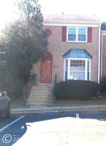 1st image of 4572 Airlie Way