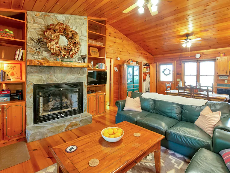 9 Briar Creek Rd — Photo 15