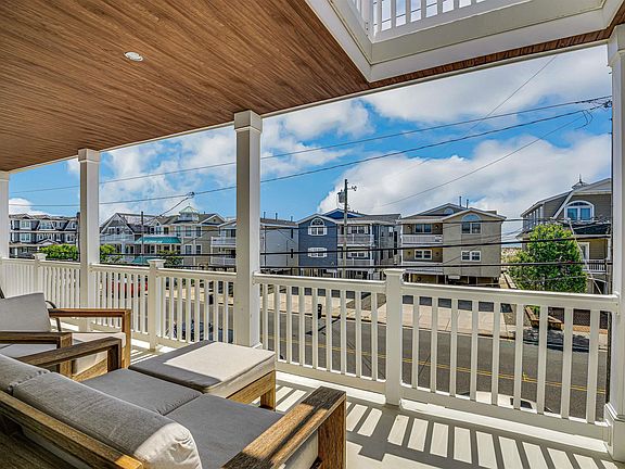 2nd image of 4522 Central Ave #4522