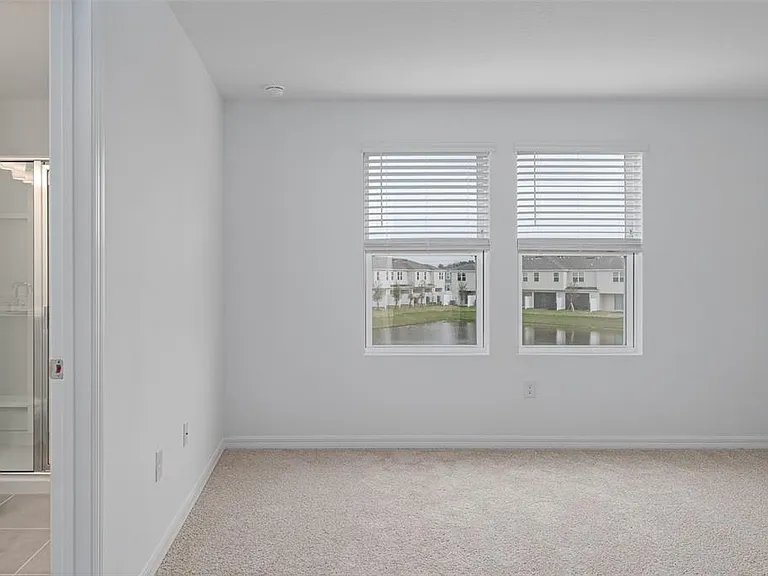 11720 Glenside Ter — Photo 10