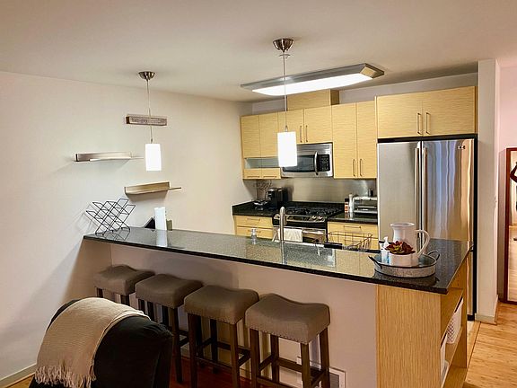 4th image of 1530 NW Market St Unit 314
