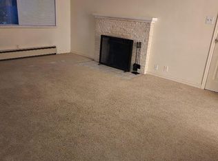 1215 NW 85th St, Seattle, WA 98117