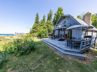 28095 Driftwood Ct, Beaver Island, MI 49782