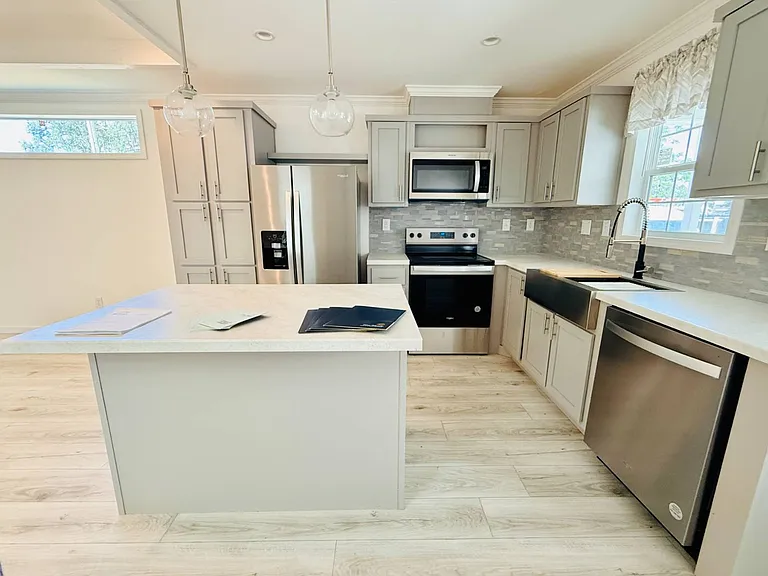1002 Illinois St SE #33 — Photo 5