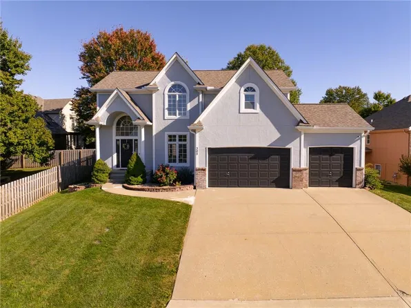 305 SE Battery Dr, Lees Summit, MO 64063