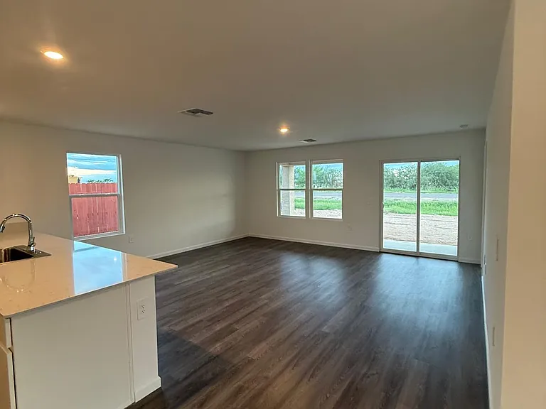 9401 W Quaymas Pl — Photo 2