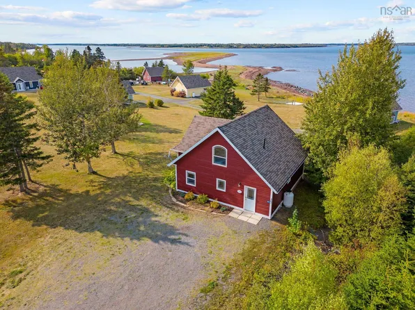 82 Cambra Ln, Cumberland, NS B0K 1E0