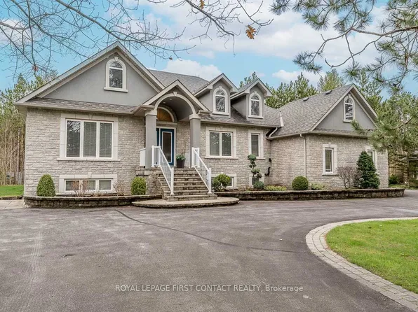 72 Luella Blvd, Springwater, ON L9X 0C3