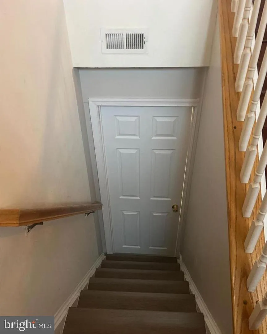 2 bed, 820 sqft, $1,500 — Photo 3