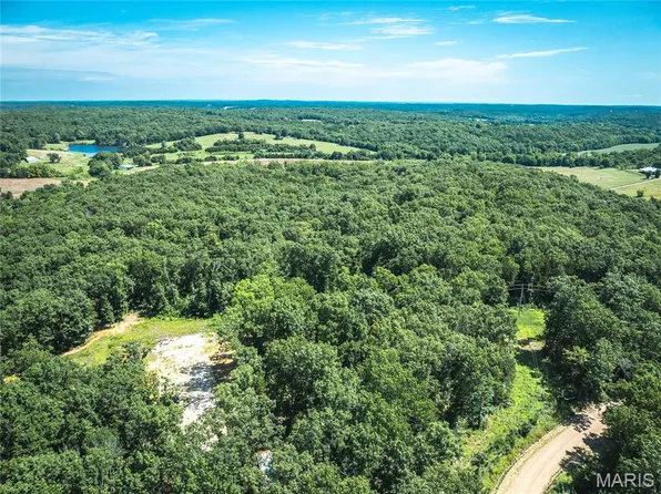 2654 Stronghoener Rd, Owensville, MO 65066