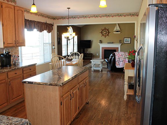 5th image of 4218 Windrift Ct