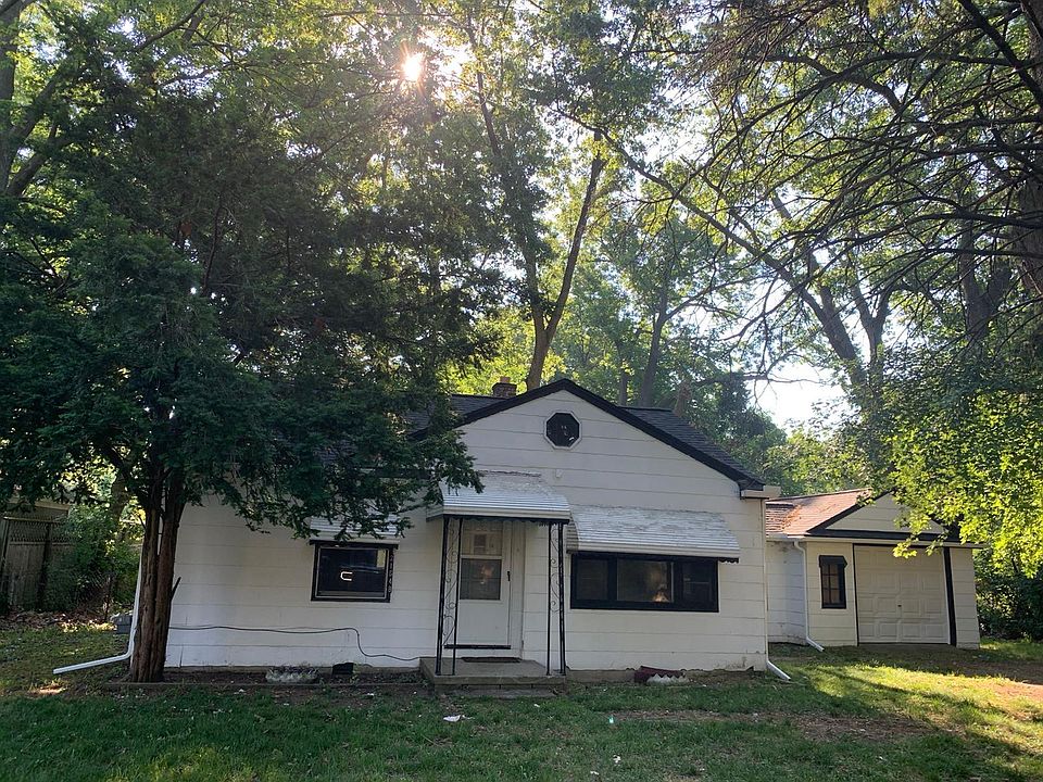 1st image of 21648 Fairway Dr