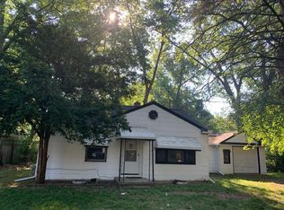21648 Fairway Dr, Southfield, MI 48033