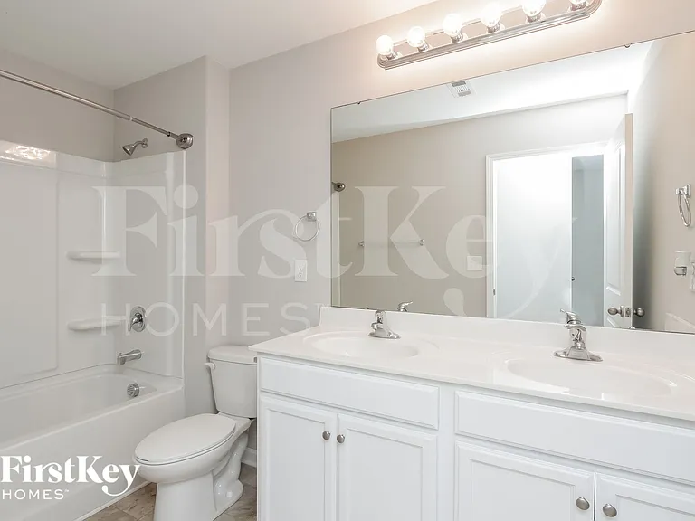 6806 Broad Valley Ct — Photo 17