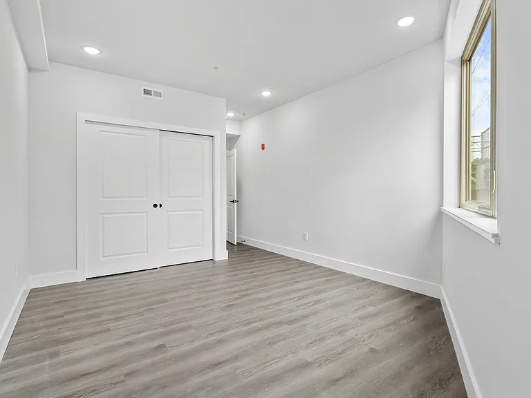 1108 W Dauphin St #201 — Photo 14