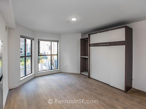5th image of 1532 Howard St #301