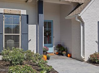 810 Harvest Crossings Xing, Flowood, MS 39232