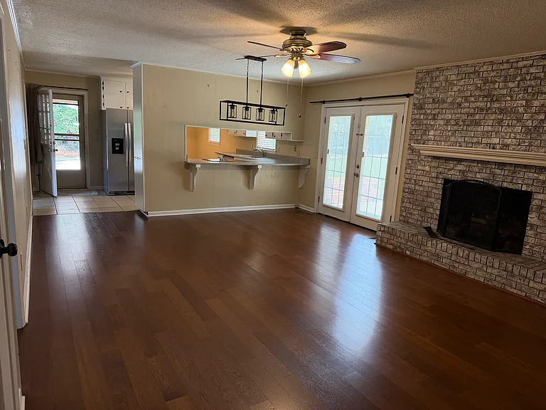 1457 Mary Ann Ave — Photo 8
