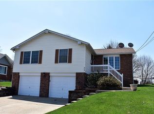 206 Orchard Park Dr, Bethel Park, PA 15102