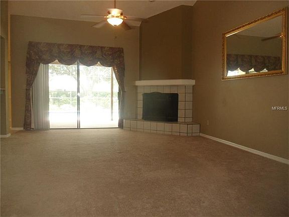 4th image of 2368 Bagdad Ave #4