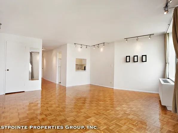 303 Greenwich Street image 1 of 7