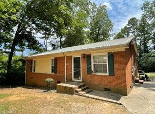 1818 Old Cedar Falls Rd, Asheboro, NC 27203