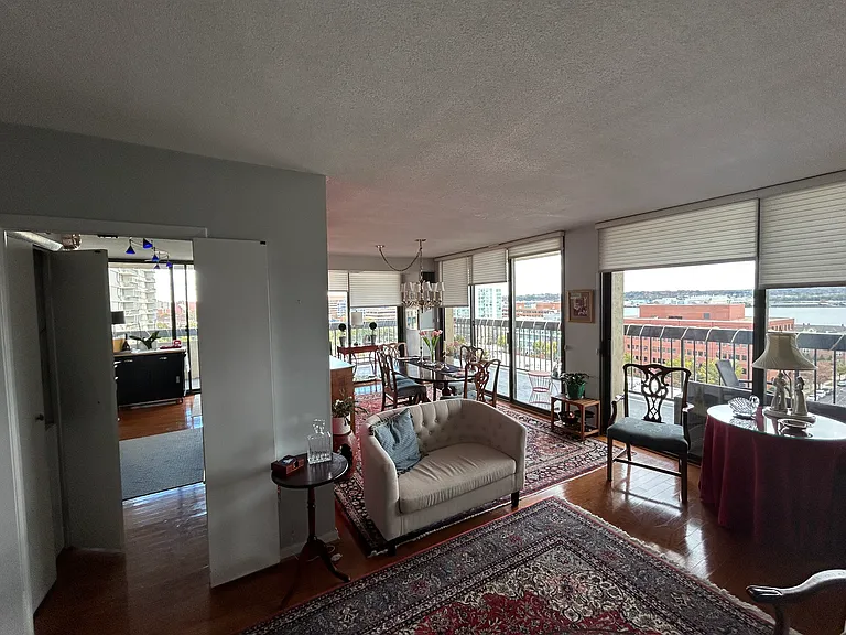 400 Madison St #1008 — Photo 11