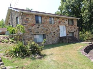 143 Hickory Dr, Huntington, WV 25704