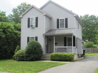 4 Lux Ave, Easthampton, MA 01027