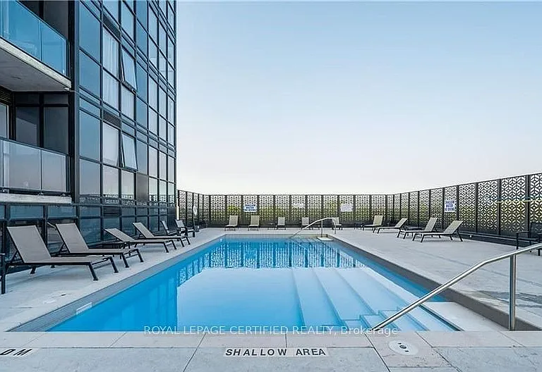 108 Garment St #1502 — Photo 32