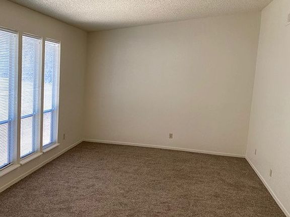 3rd image of 11212 Torrey Pines Dr