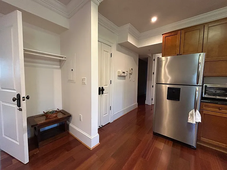 936 Madison St NW #103 — Photo 4