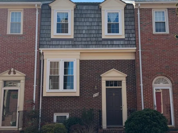 2719 Franklin Ct, Alexandria, VA 22302