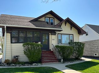 309 N Ridgeland Ave, Elmhurst, IL 60126