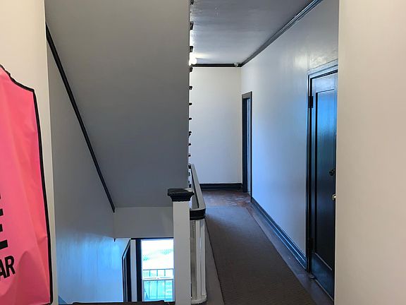2nd image of 1316 Lemoyne St APT 9