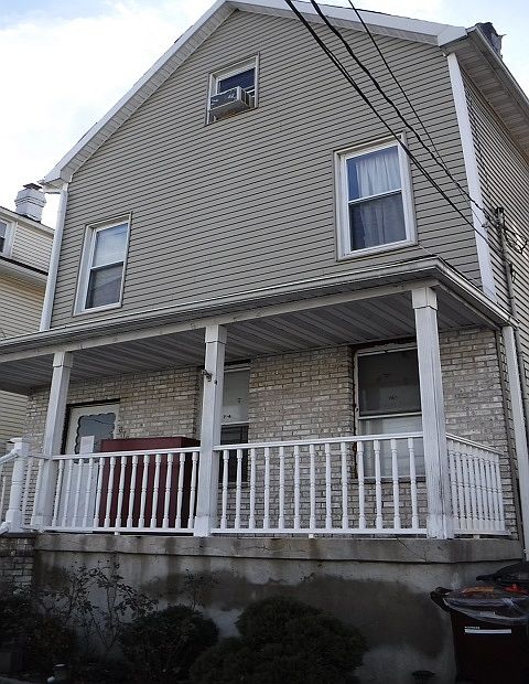 1st image of 870 E 224th St