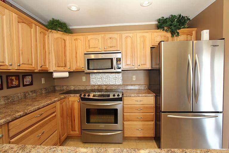 1st image of 10426 Millstone Dr
