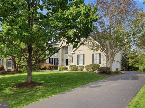 19586 Saratoga Springs Pl, Ashburn, VA 20147