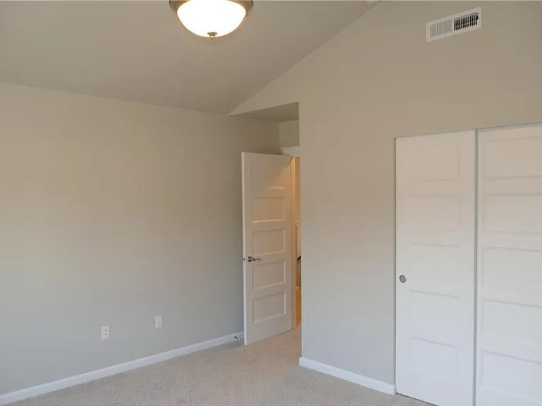 5407 Lily Jo Ct SE — Photo 4