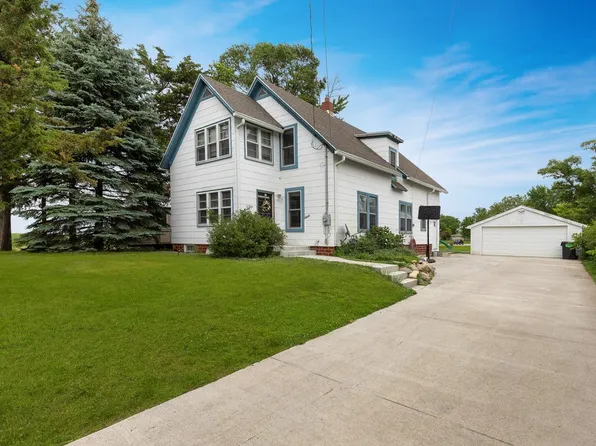 1837 1st St, Nevada, IA 50201