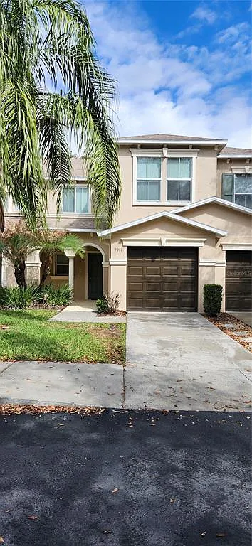 3 bed, 2.5 bath, 1573 sqft, $2,200 — Photo 1