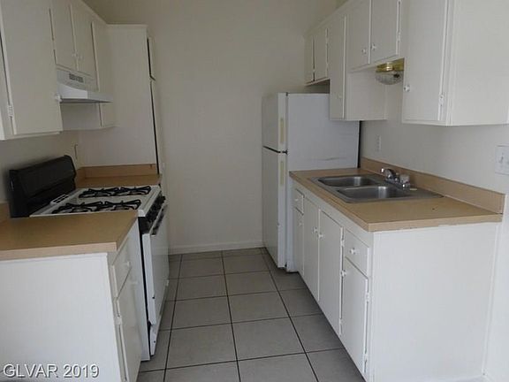 3rd image of 2026 Castleberry Ln APT B