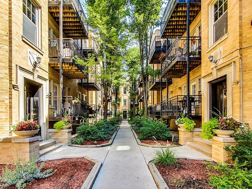 1st image of 2237 N Lincoln Ave APT 2A